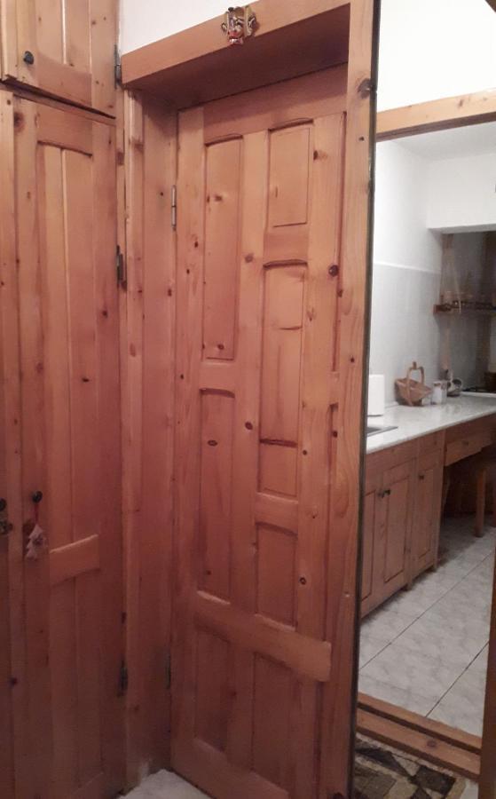 Cocooning In A Lovely Mountain Suite - Two Azuga Esterno foto