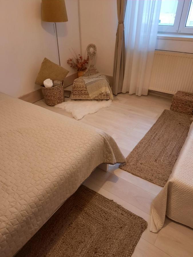 Cocooning In A Lovely Mountain Suite - Two Azuga Esterno foto